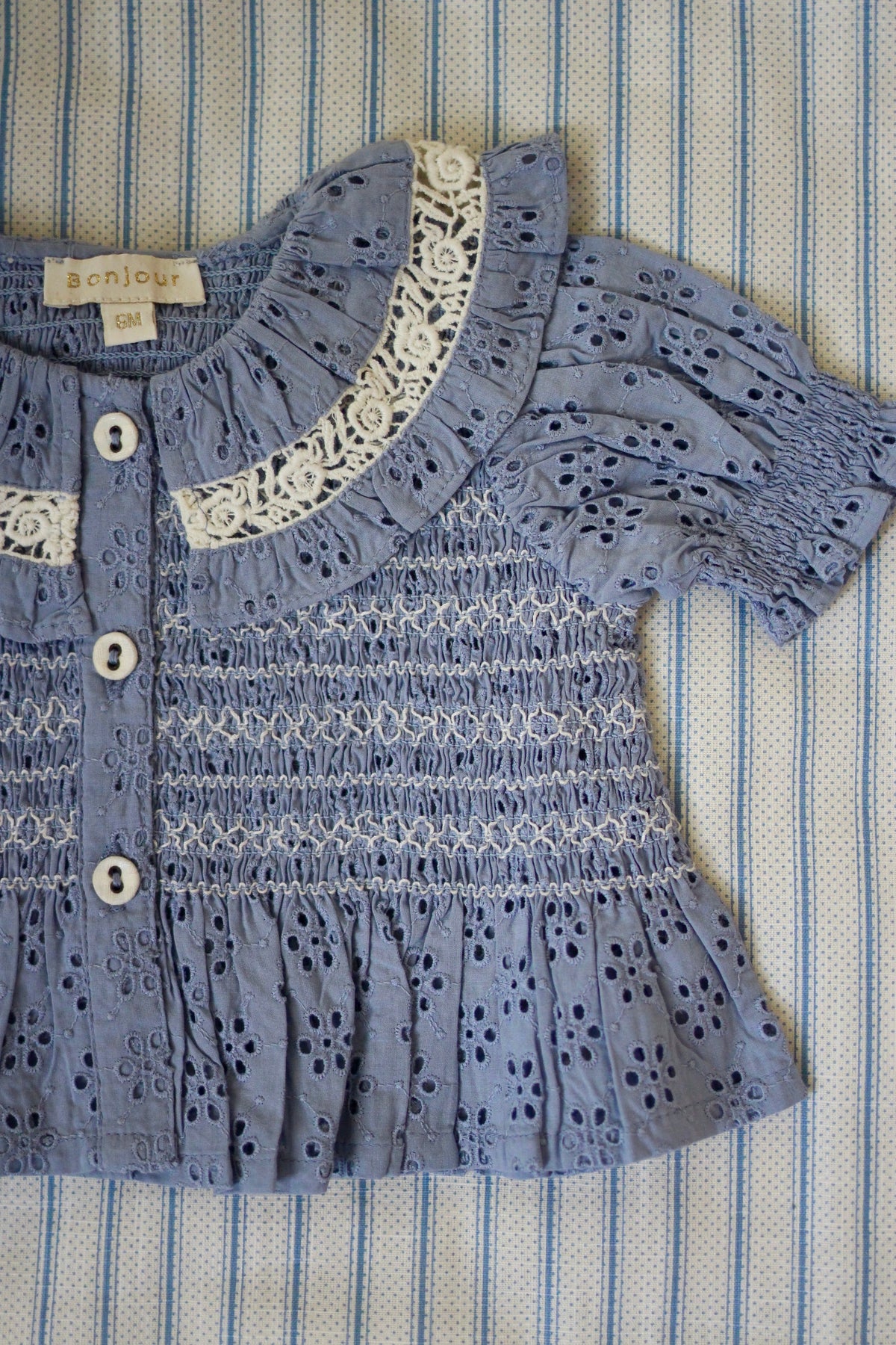 BLOUSE Blue broderie anglaise organic voile