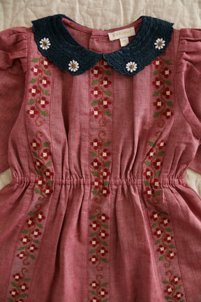 Embroidered dress Red chambray