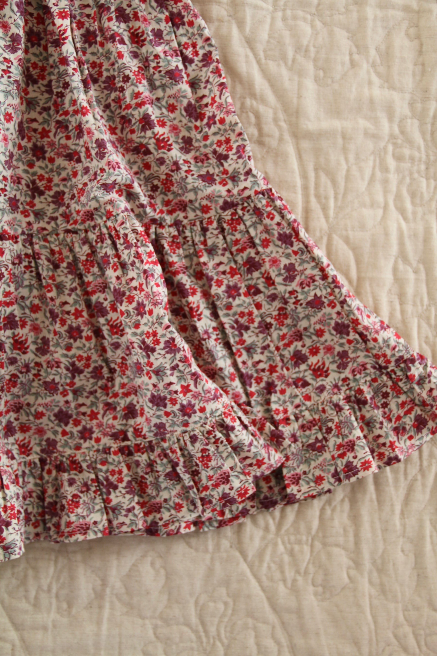 Long dress with embroidered collar Flowers field print