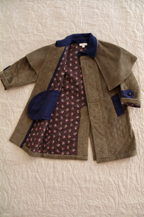 Trench coat with cape Kaki corduroy / Navy denim collar