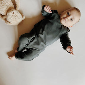 Baby pakje Blauw Gray Label lifestyle voorzijde.