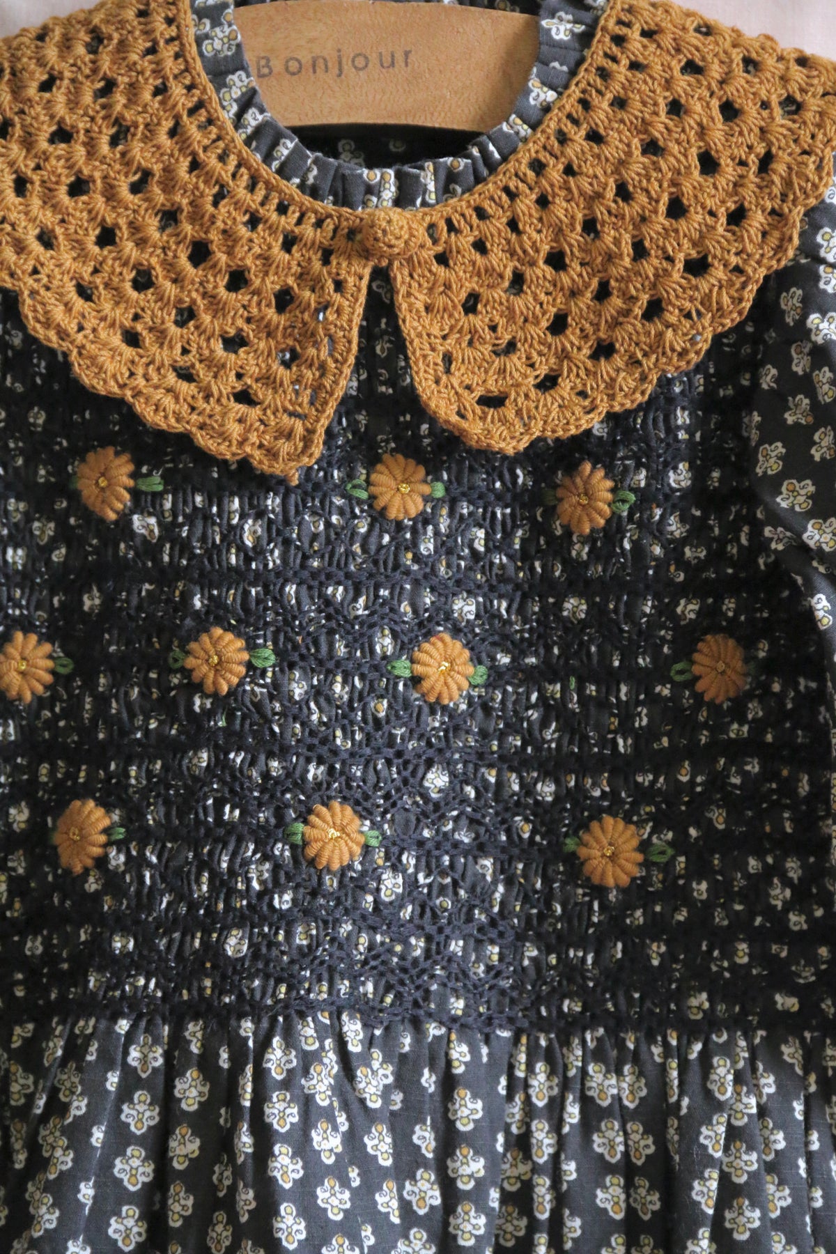 Handsmock blouse with crochet collar provencal print