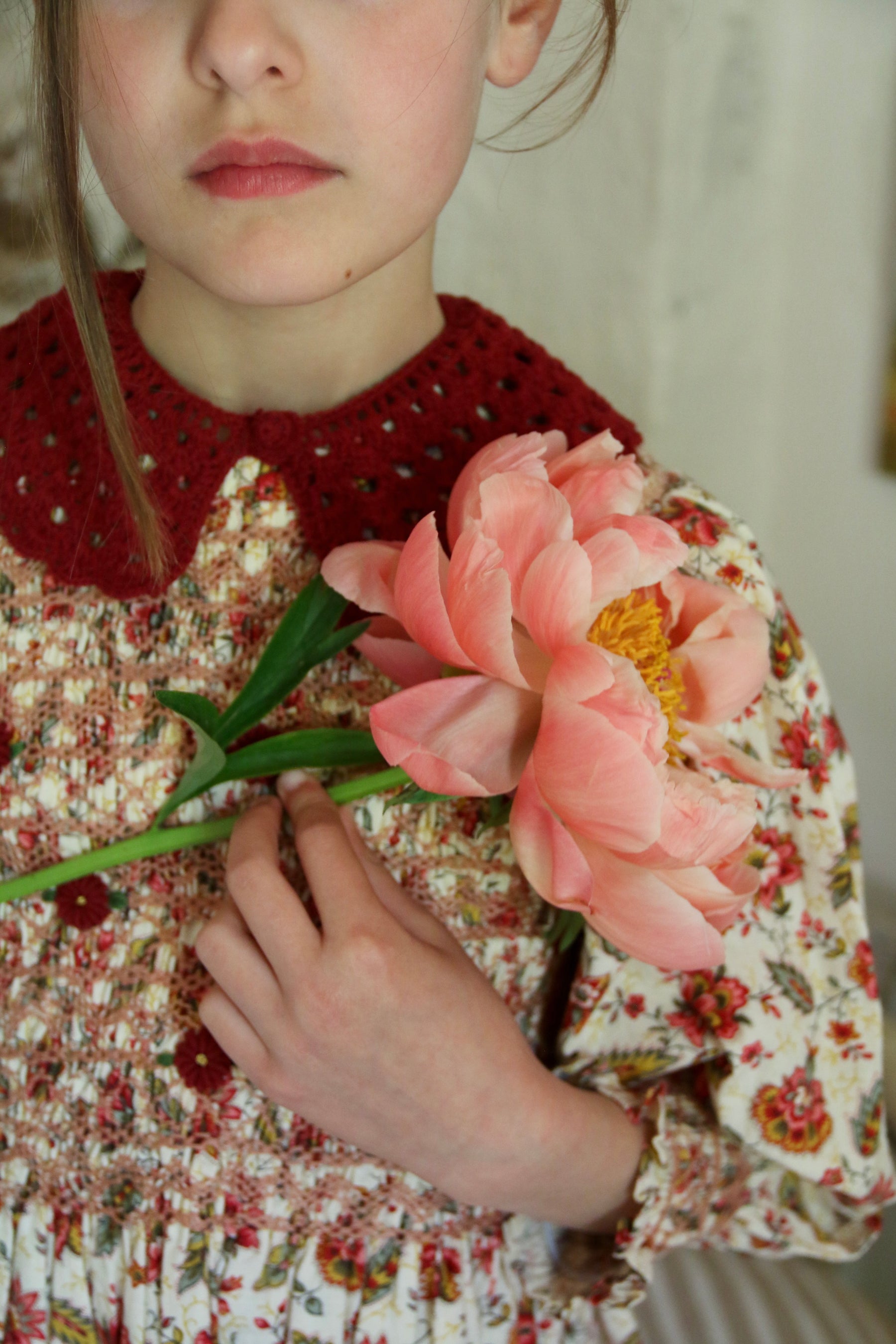 Handsmock blouse with crochet collar Aline print