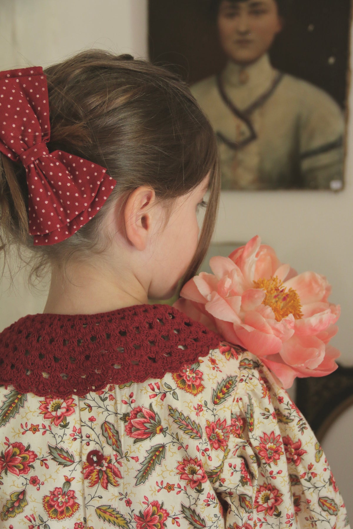 Handsmock blouse with crochet collar Aline print