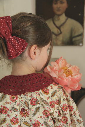 Handsmock blouse with crochet collar Aline print