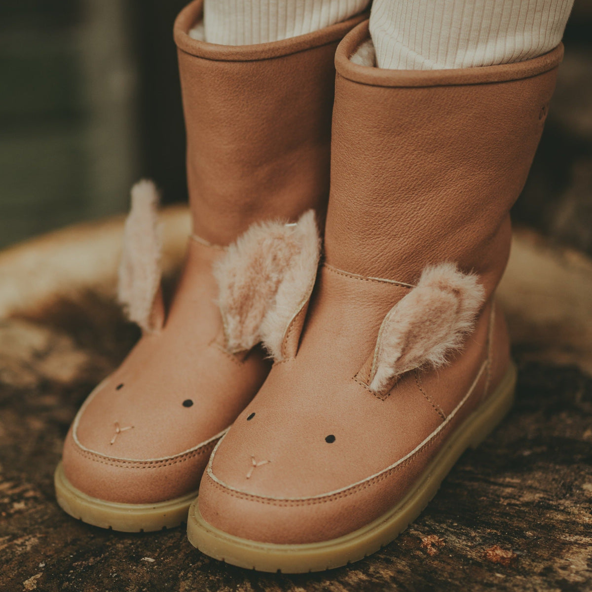 Boots Wadudu Hazelnut | Winter Bunny